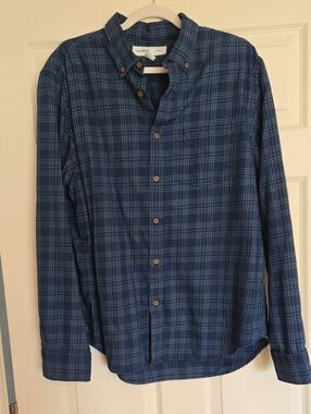 Old Navy Men’s Blue Plaid Button-Up Shirt Large Slim Fit